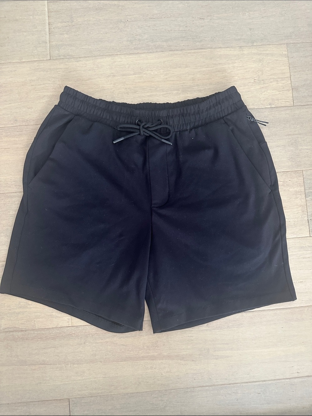 Old Navy Black Men's Athletic Drawstring Powersoft Coze Edition Shorts